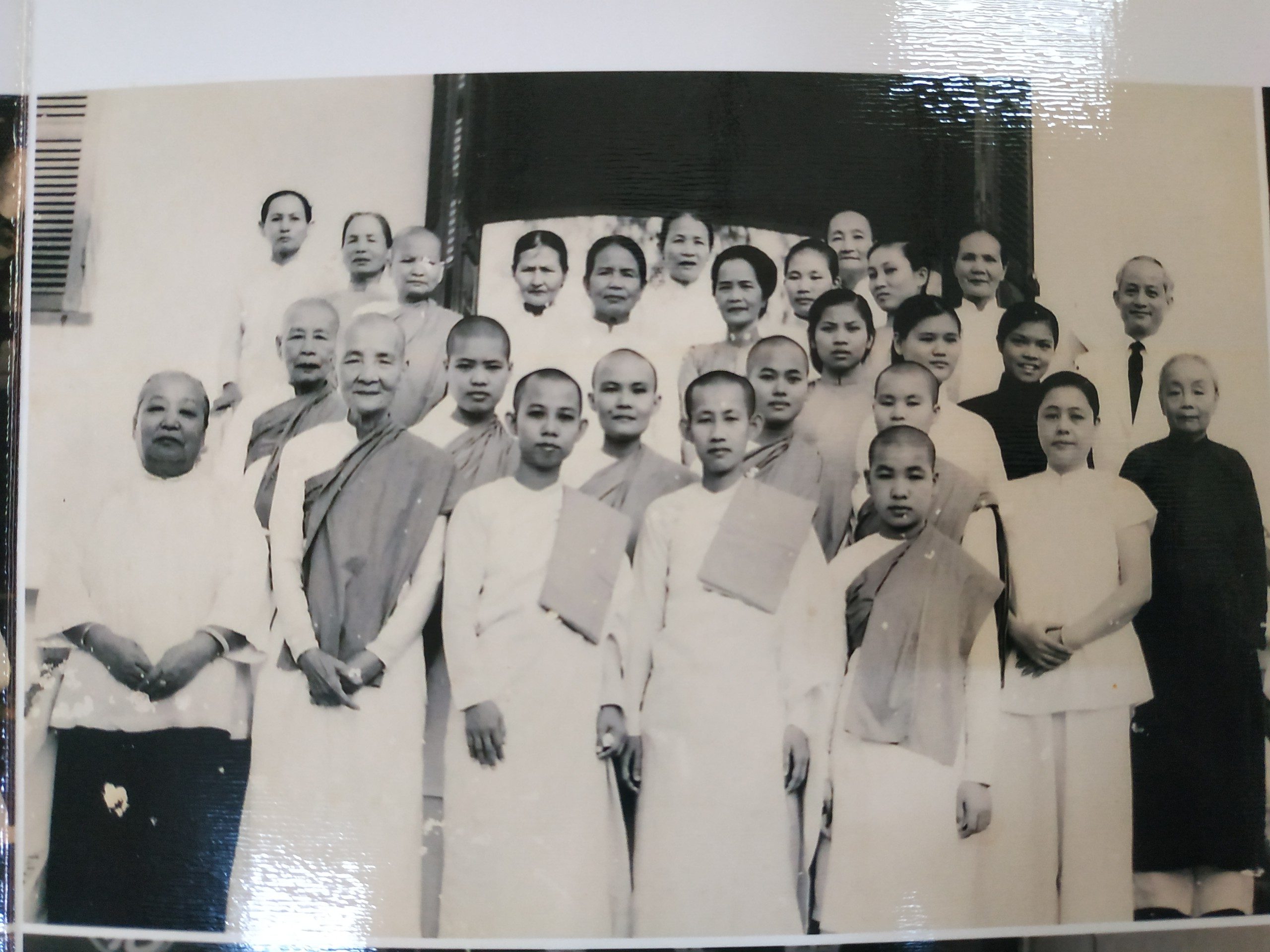 Tóm Lược Lịch Sử Ra Đời Ni Chúng Tu Nữ Nam Tông và thực trạng Tu Nữ Việt Nam